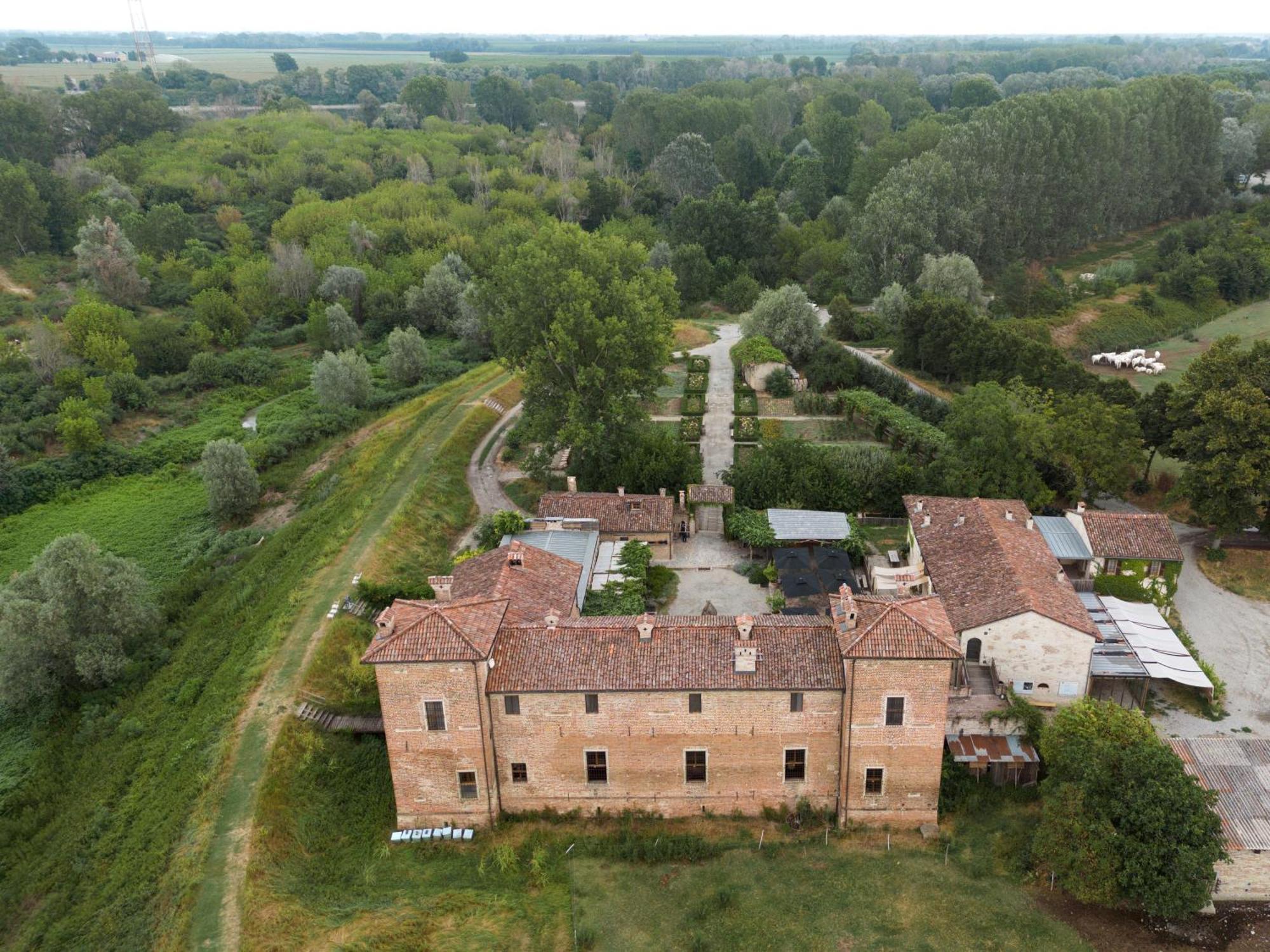 Polesine Parmense Antica Corte Pallavicina Relais מראה חיצוני תמונה