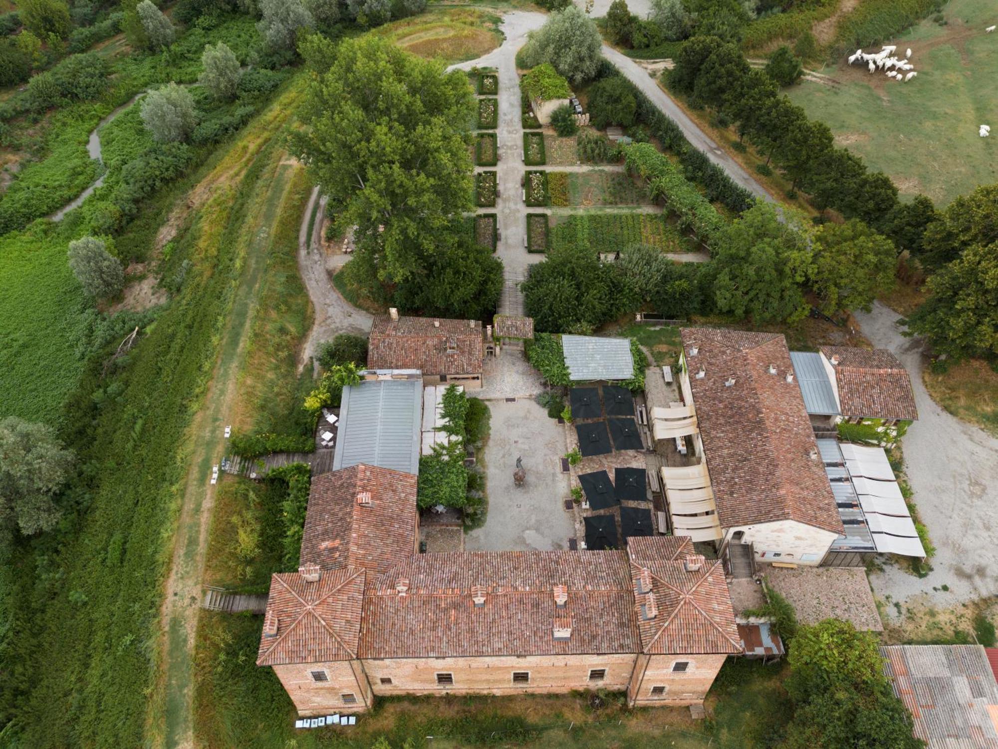 Polesine Parmense Antica Corte Pallavicina Relais מראה חיצוני תמונה