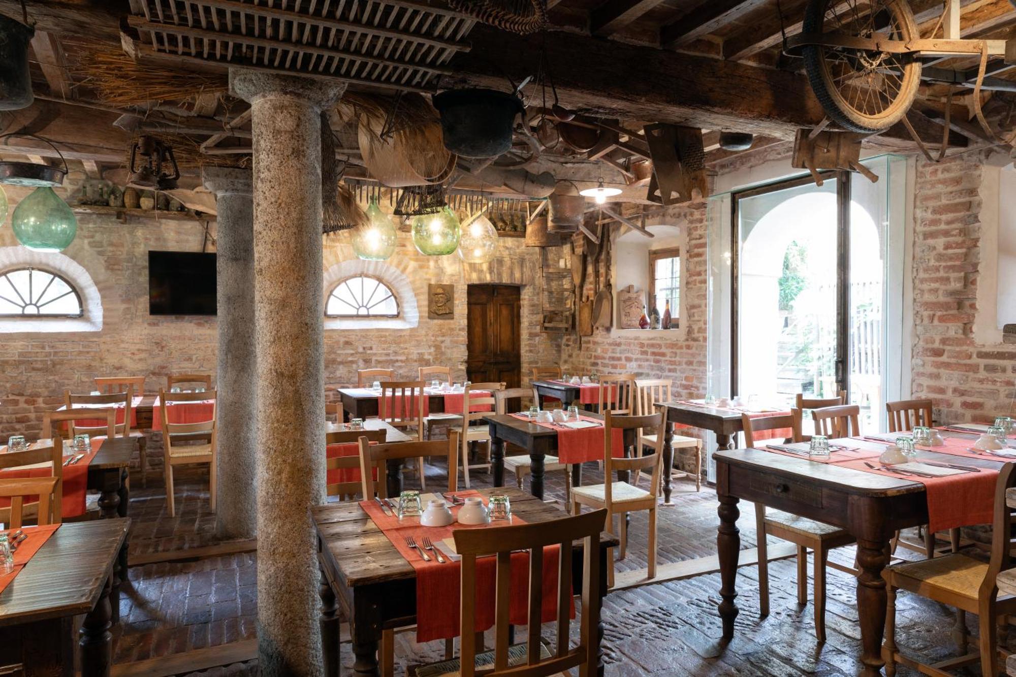 Polesine Parmense Antica Corte Pallavicina Relais מראה חיצוני תמונה