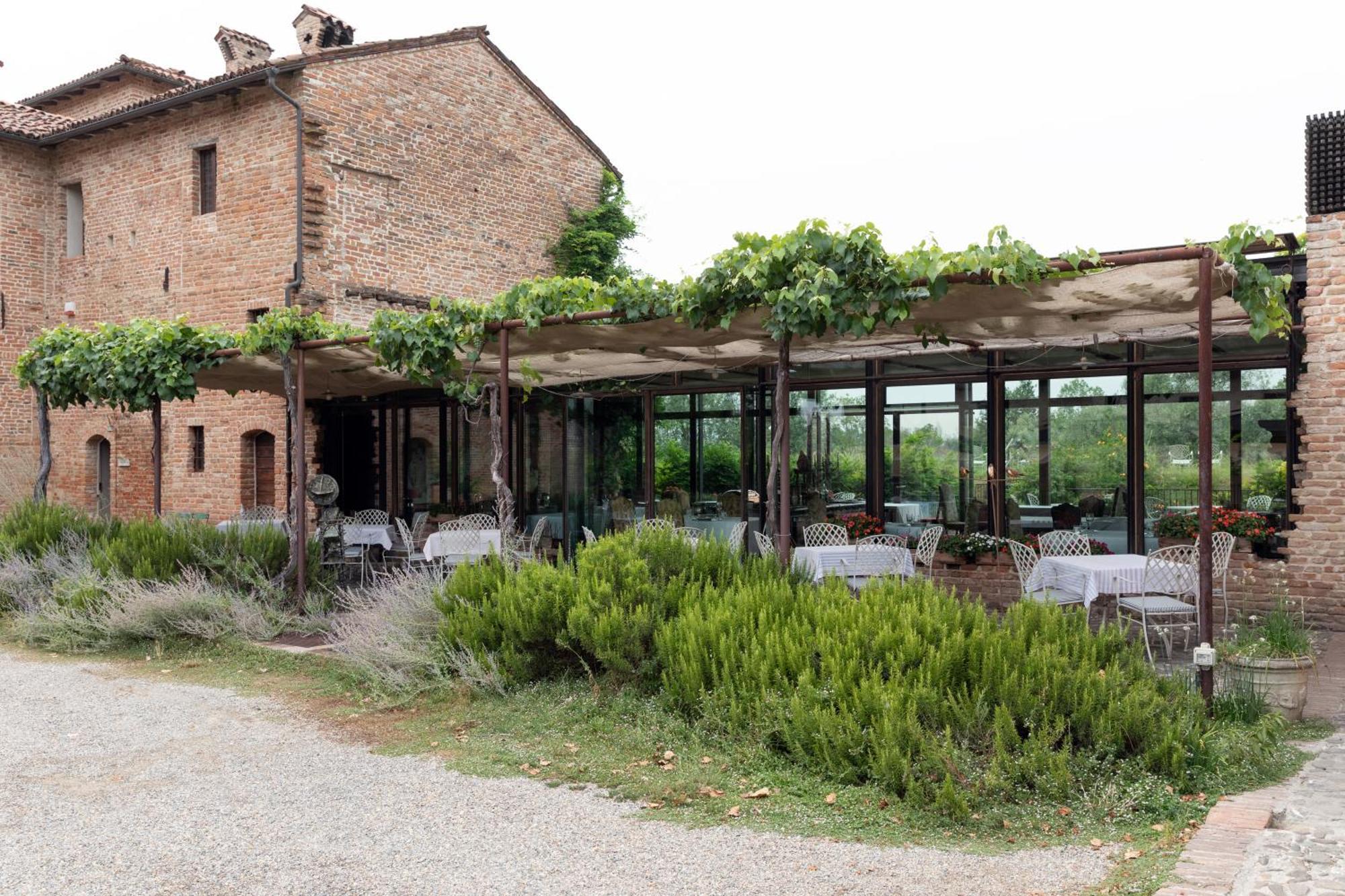 Polesine Parmense Antica Corte Pallavicina Relais מראה חיצוני תמונה